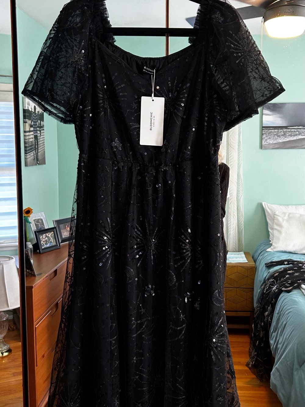 Women’s dresses - Picture 4 of 8